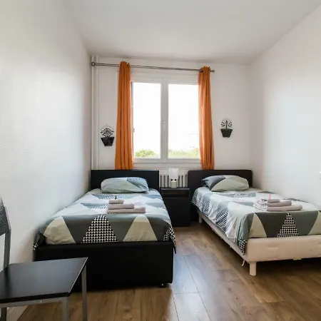 Apartment Charmant Famillial Vue Tour Eiffel Paris